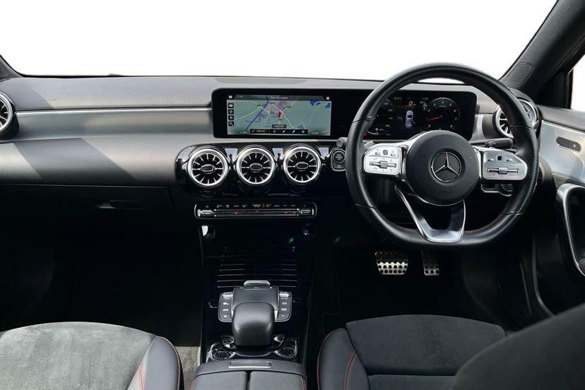 Mercedes-Benz A Class A180 Amg Line Premium Plus 2023 Black #7