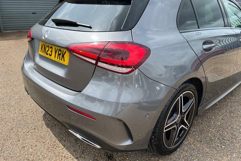Mercedes-Benz A Class A180 Amg Line Premium Plus 2023 Black #19