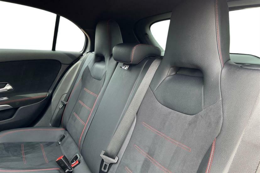 Mercedes-Benz A Class A180 Amg Line Premium Plus 2023 Black #10