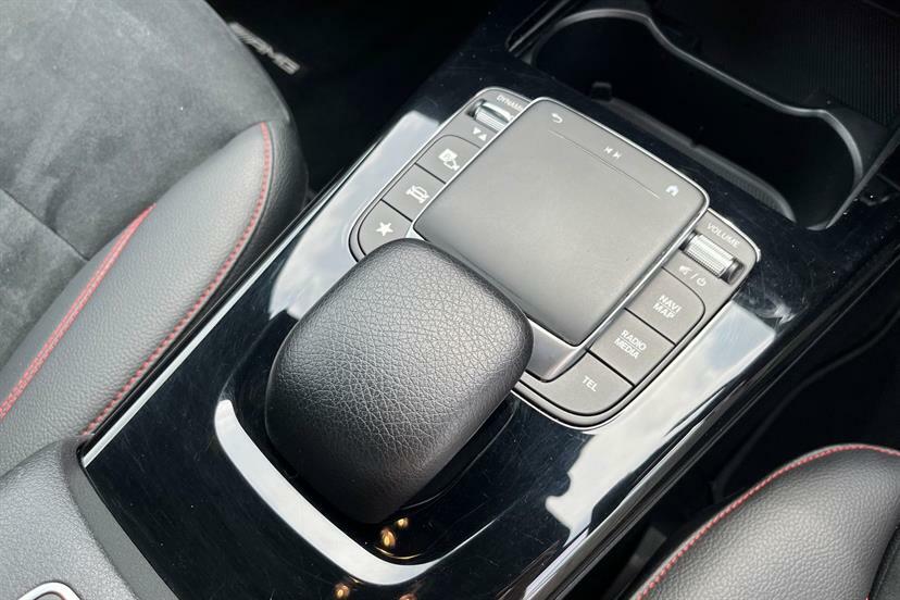 Mercedes-Benz A Class A180 Amg Line Premium Plus 2023 Black #8