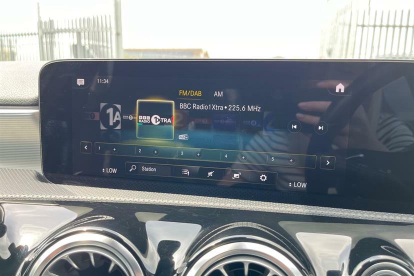 Mercedes-Benz A Class A180 Amg Line Premium Plus 2023 Black #28