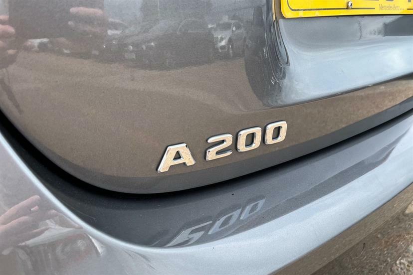 Mercedes-Benz A Class A180 Amg Line Premium Plus 2023 Black #39
