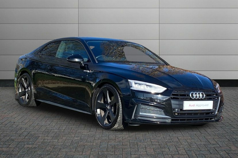 Audi A5 2.0 Tfsi 40 Black Edition Coupe S Troni Black