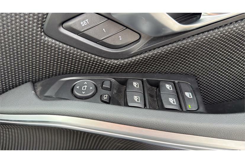 BMW 3 Series 320D M Sport Shadow Edition Touring Black #28
