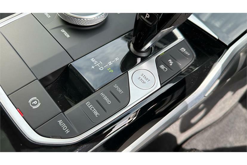 BMW 3 Series 320D M Sport Shadow Edition Touring Black #17