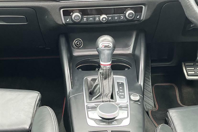 Audi A3 1.5 Tfsi 35 S Line Sportback Euro 6 Ss White #8