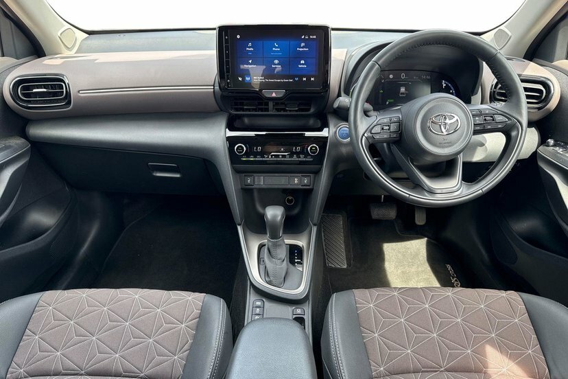 Toyota Yaris Cross 1.5 Vvt-h Excel Suv Hybrid E-cvt 116 P FH23HZC Silver #5