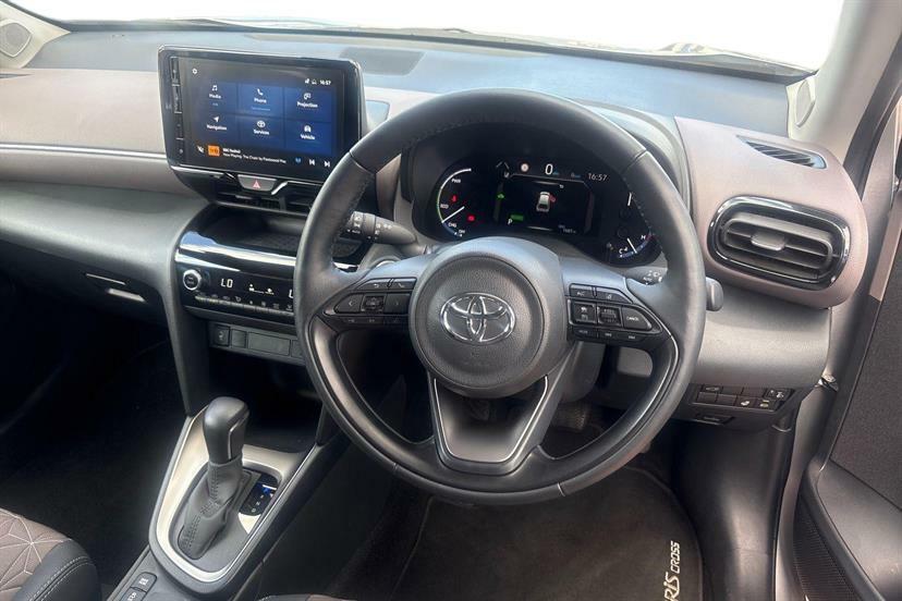 Toyota Yaris Cross 1.5 Hybrid Excel Cvt Silver #6