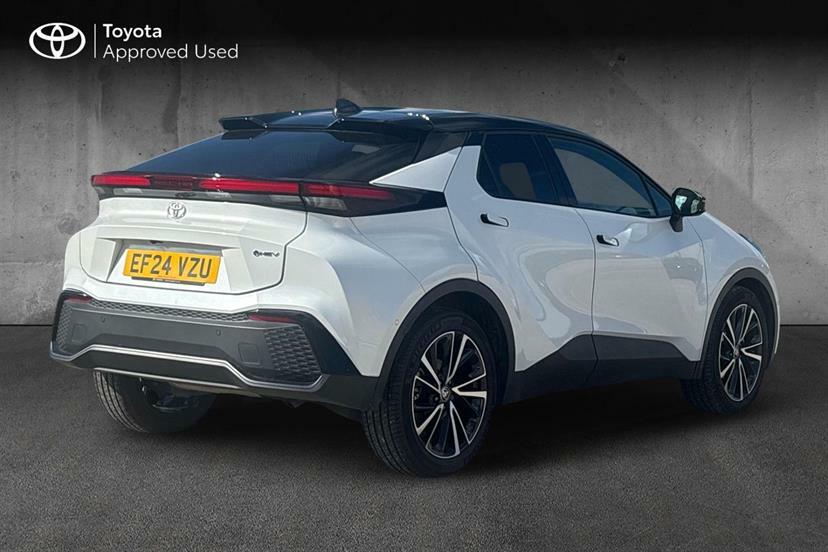 Toyota C-Hr 1.8 Hybrid Excel Cvt White #2