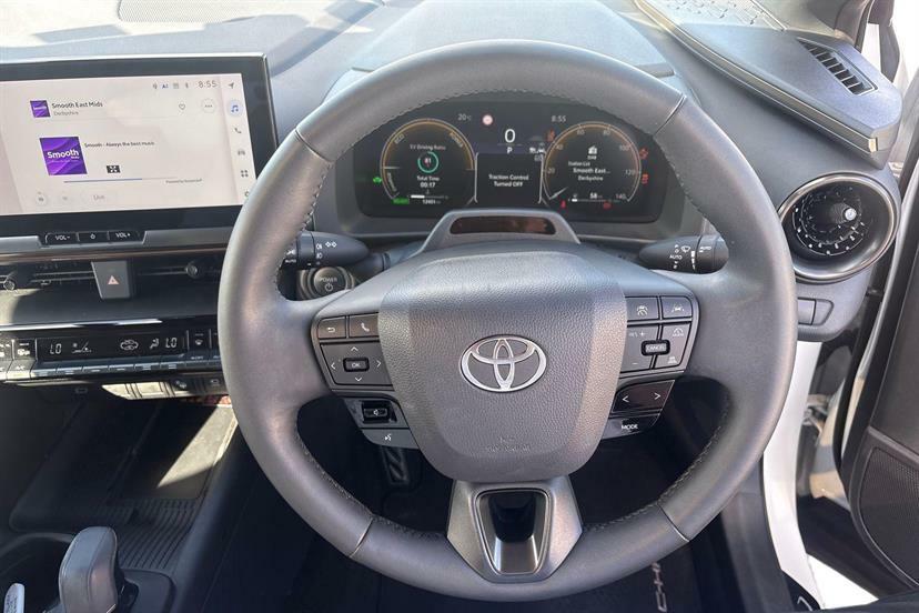 Toyota C-Hr 1.8 Hybrid Excel Cvt White #6