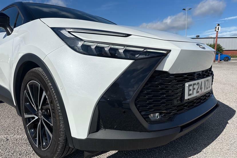 Toyota C-Hr 2L Design Silver #27