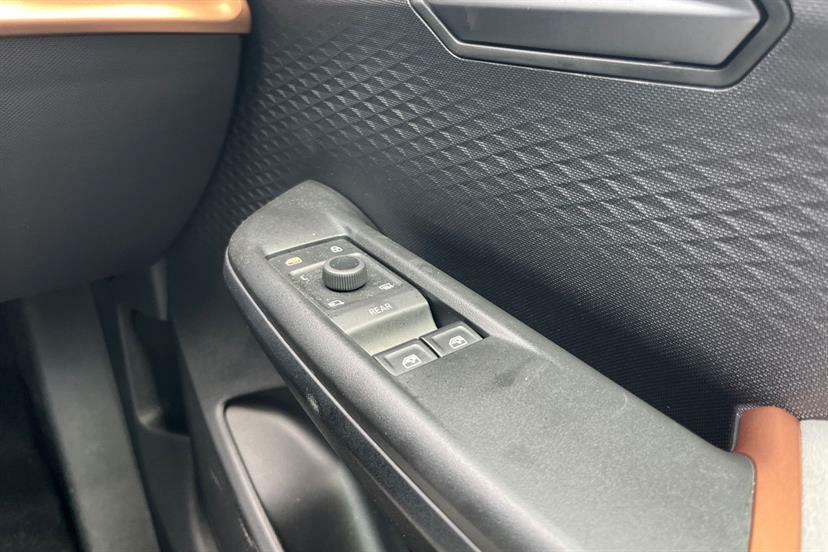 Cupra Born E-boost 59Kwh V2 5-Door Silver #32