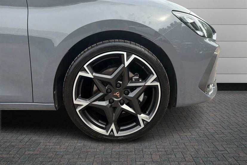 Cupra Leon 1.5 Etsi 150 V2 Dsg Grey #4