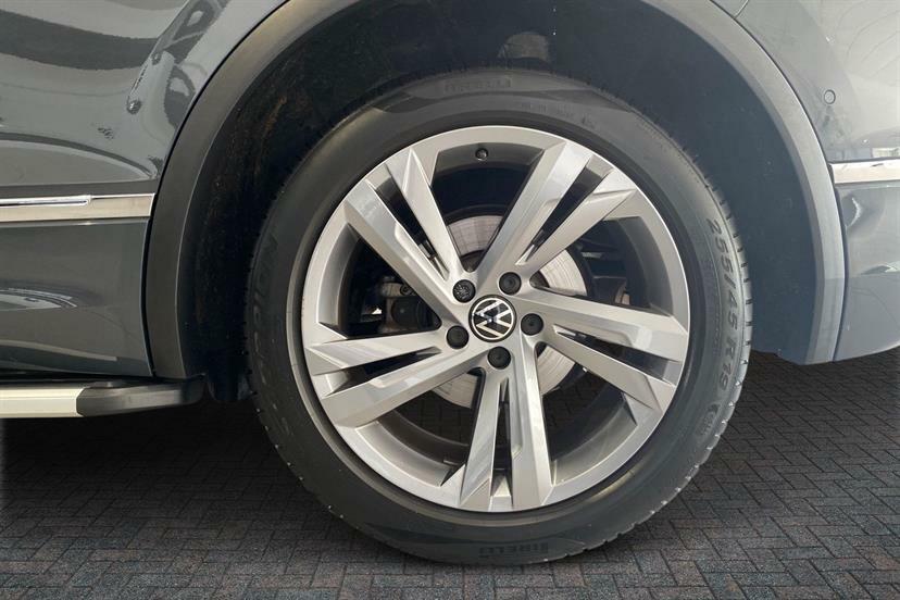 Volkswagen Tiguan 1.5 Tsi 150 R-line Edition Dsg Grey #5
