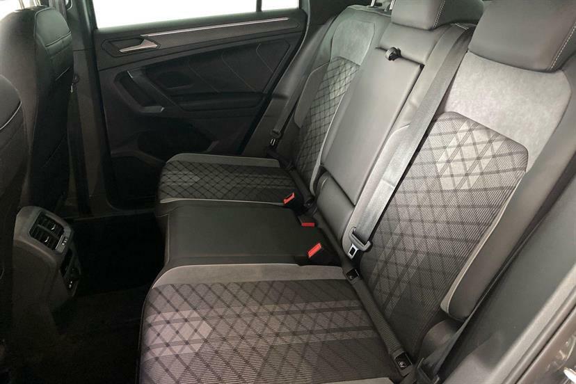 Volkswagen Tiguan R-line Edition 2.0 Tdi 150Ps Dsg Black #8
