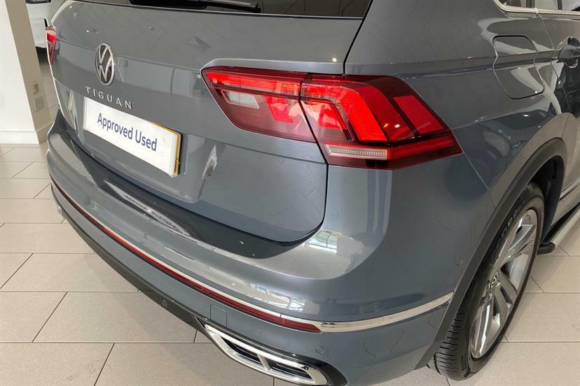 Volkswagen Tiguan R-line Edition 2.0 Tdi 150Ps Dsg Black #14