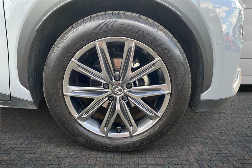 Lexus LBX 1.5 Takumi E-cvt Grey #5