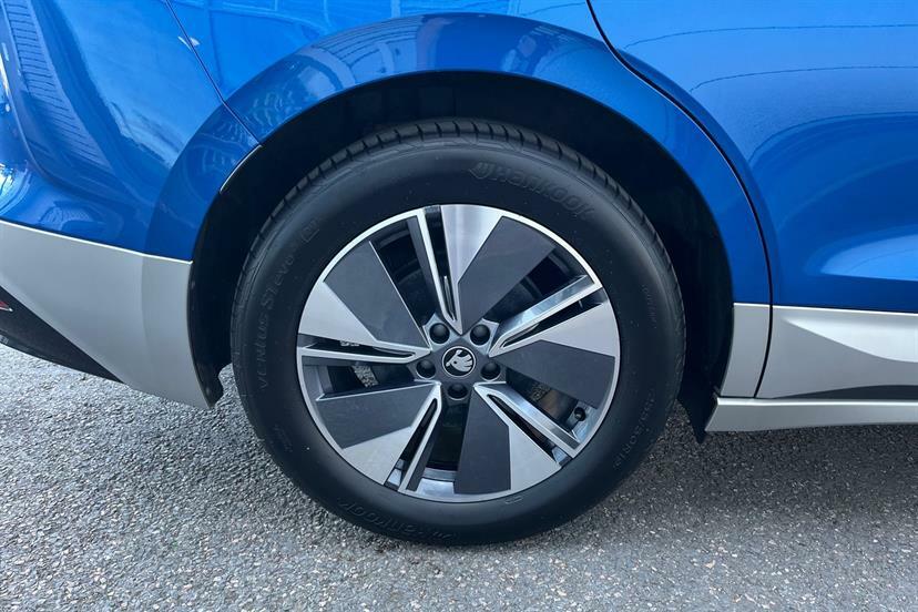 Skoda ENYAQ Vrs Green #9