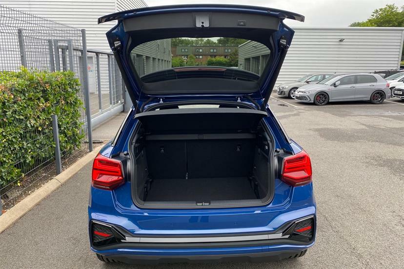 Audi Q2 35 Tfsi S Line S Tronic Tech Blue #11