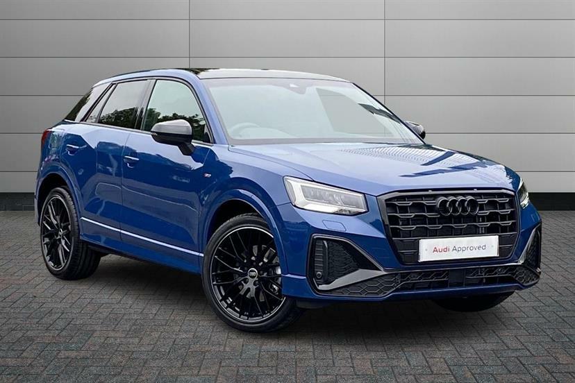 Audi Q2 35 Tfsi Black Edition S Tronic Blue