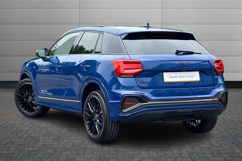 Audi Q2 35 Tfsi Black Edition S Tronic Blue #3