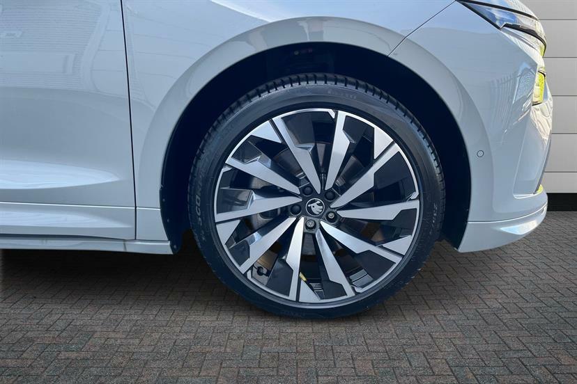 Skoda ENYAQ 210Kw 85X Sportline 82Kwh 4X4 Grey #5