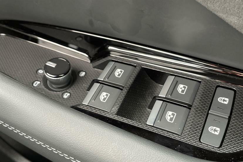 Audi Q3 35 Tfsi Sport 2026 Black #27