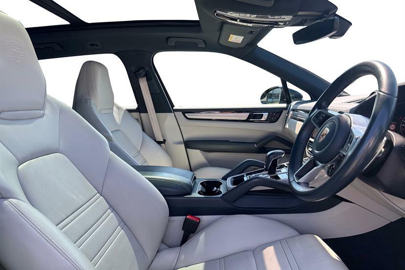 Porsche Cayenne V6 Tiptronics Euro 6 Red #8