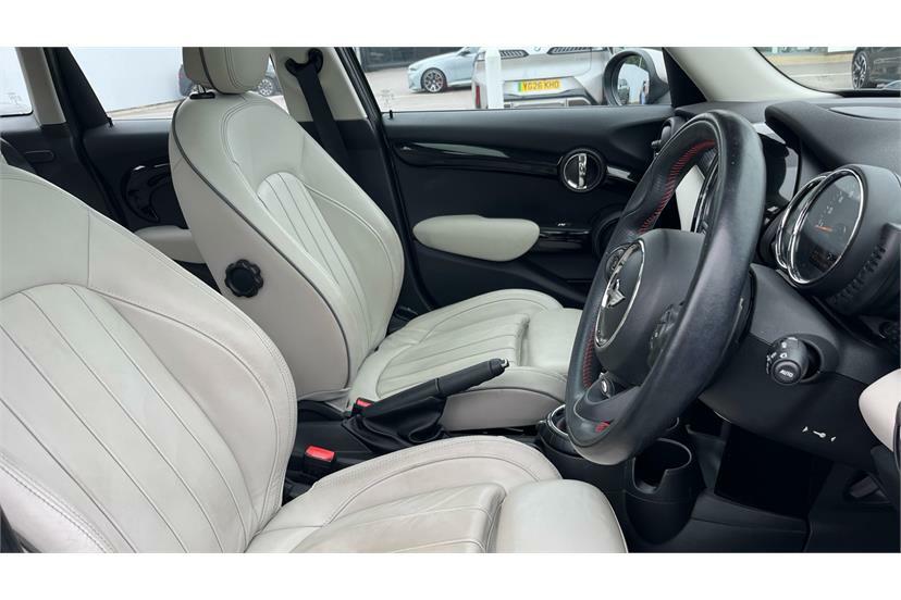 Mini Hatch Cooper S Black #8