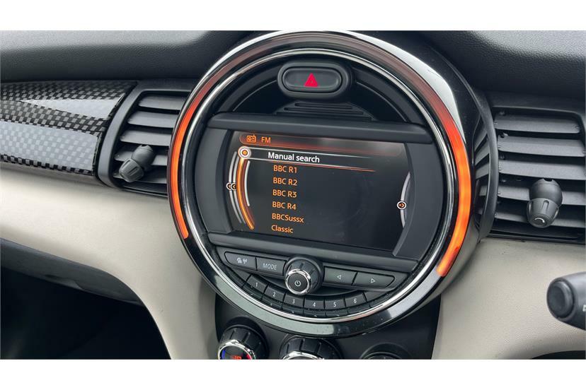 Mini Hatch Cooper S Black #22