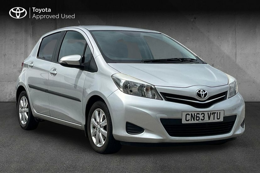Toyota Yaris 1.4 D-4d Tr Hatchback Euro 5 90 Silver