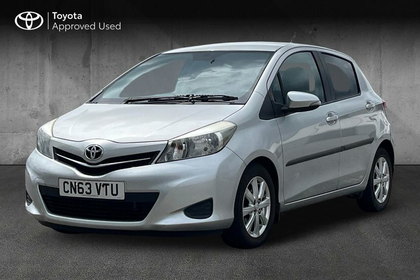 Toyota Yaris 1.4 D-4d Tr Hatchback Euro 5 90 Silver #3