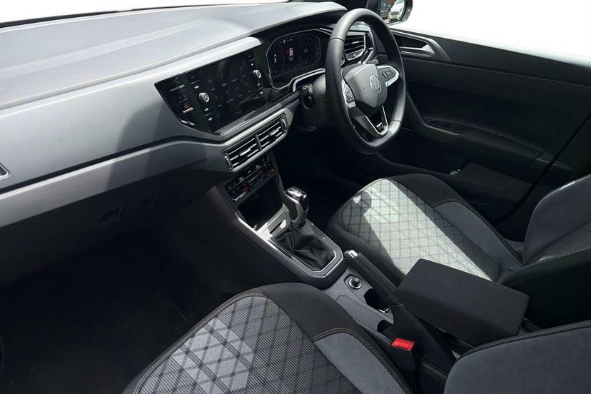 Volkswagen Polo 1.0 Tsi 115 Black Edition Dsg Black #2