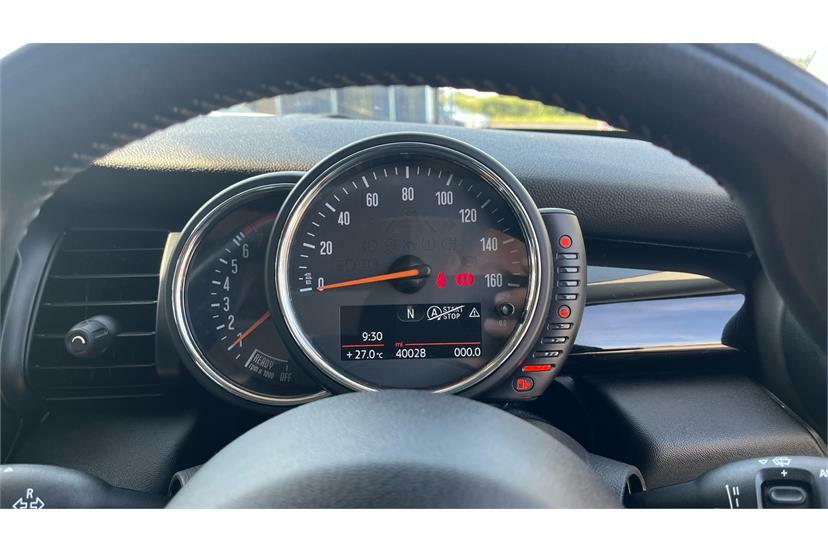 Mini Hatch 1.2 One 101 Bhp Visual Boost Radio, Interior Li Red #7