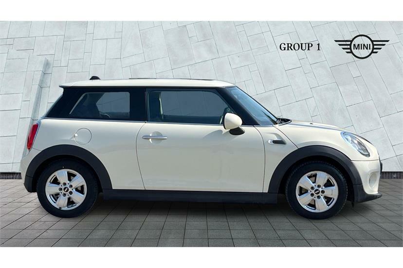 Mini Hatch 1.2 One 101 Bhp Visual Boost Radio, Interior Li Red #3