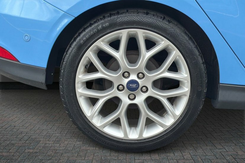 Ford Focus 1.0T Ecoboost Titanium X Hatchback Manu Blue #5