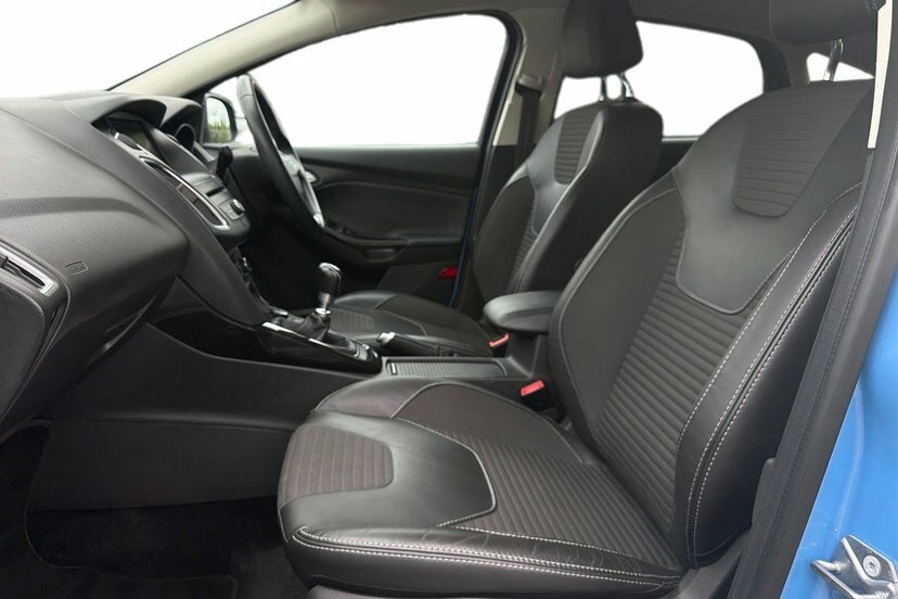 Ford Focus 1.0T Ecoboost Titanium X Hatchback Manu Blue #2
