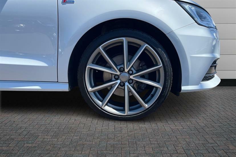 Audi A1 1.4 Tfsi S Line White #4