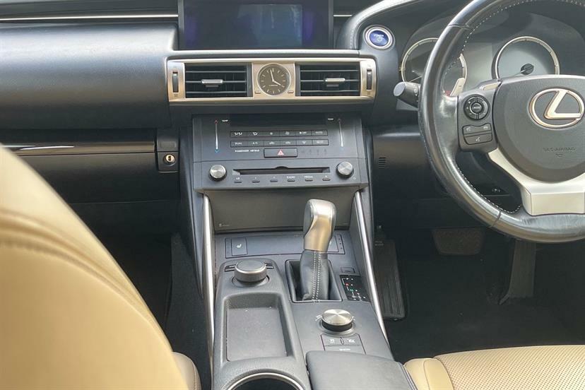Lexus IS Is 300H F Sport Cvt White #7
