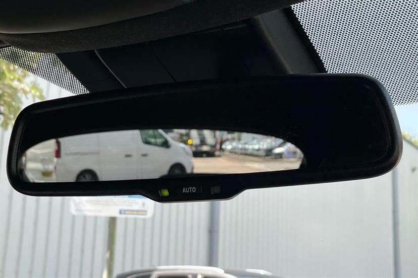 Toyota C-Hr 1.2T Dynamic Silver #41