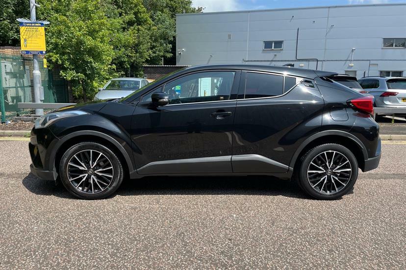 Toyota C-Hr 1.2T Dynamic Silver #10