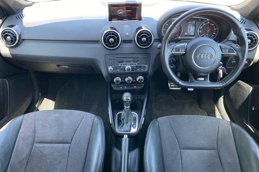 Audi A1 1.6 Tdi Black Edition S Tronic White #6