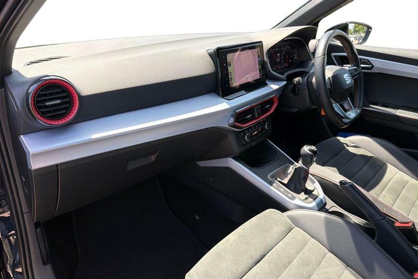 Seat Arona 1.0 Tsi 110 Fr Sport Black #2