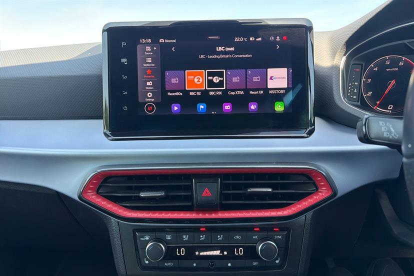 Seat Arona 1.0 Tsi Fr Edition Dsg 109 Bhp Red #44