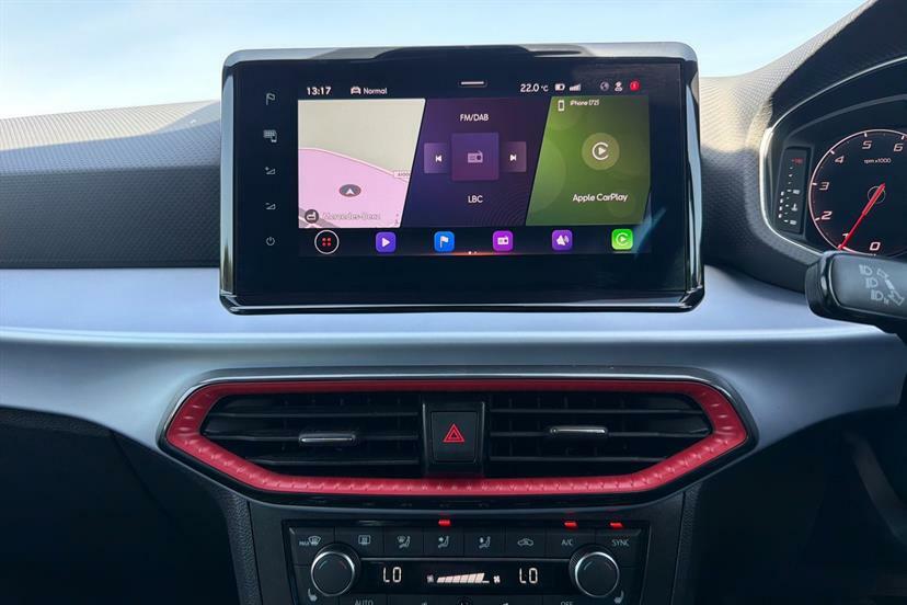 Seat Arona 1.0 Tsi Fr Edition Dsg 109 Bhp Red #39