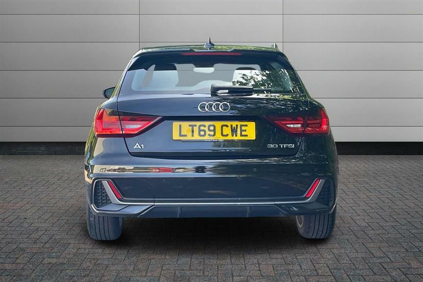 Audi A1 Sportback Tfsi Sport White #10