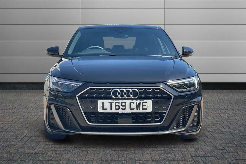 Audi A1 Sportback Tfsi Sport White #9
