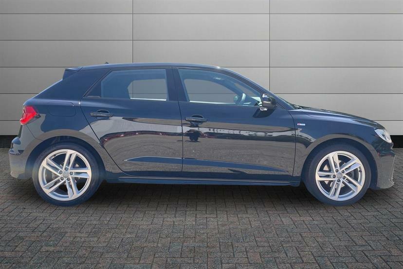 Audi A1 Sportback Tfsi Sport White #3