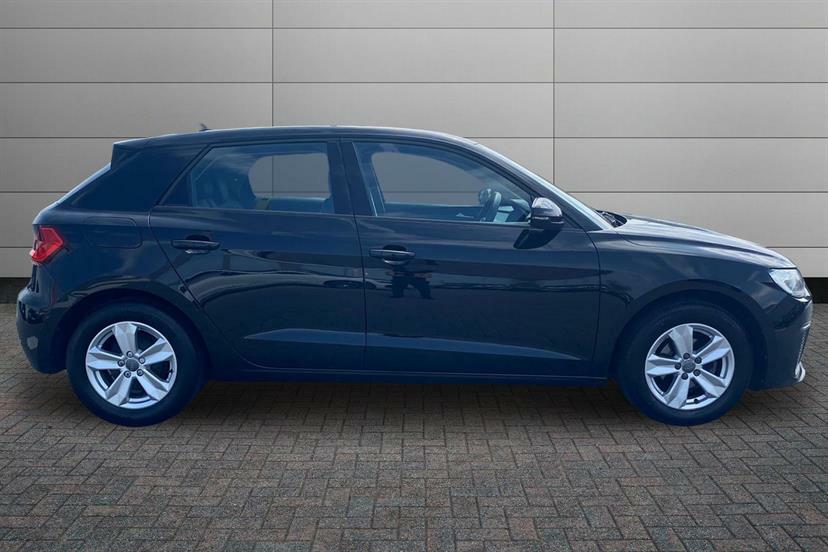Audi A1 Vorsprung 35 Tfsi 150 Ps S Tronic Black #3