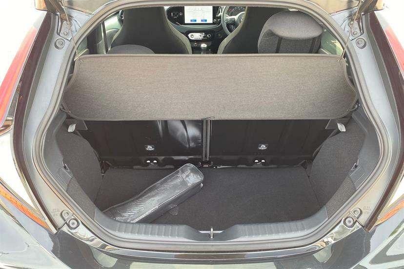 Toyota Aygo X 1.0 Vvt-i Pure #12